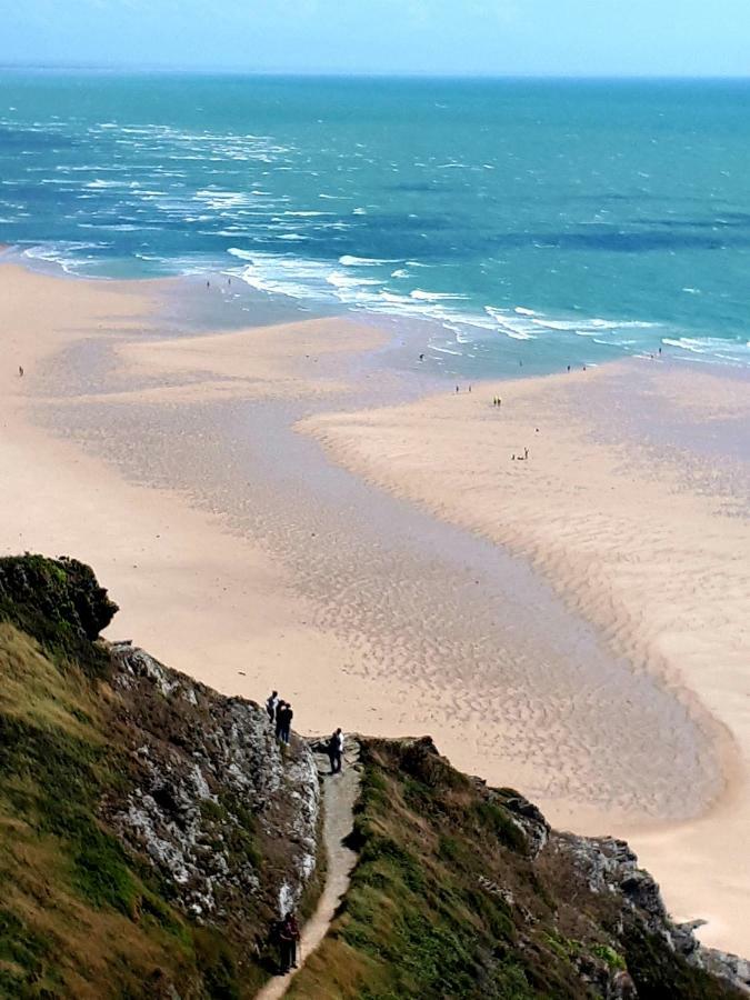 L' Anpeg, Gite Dans Le Cotentin Jusqu'A 8 Personnes Besneville المظهر الخارجي الصورة